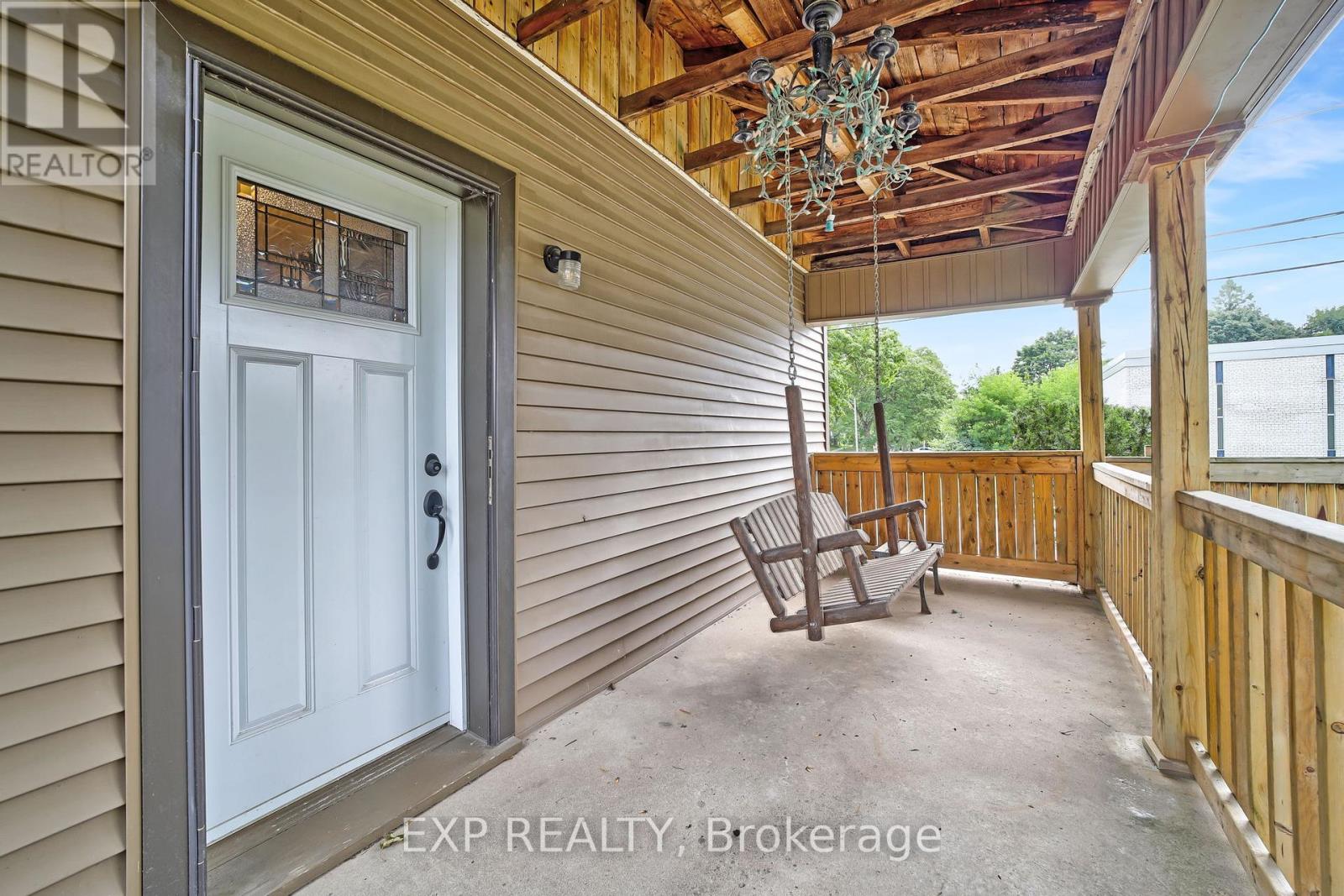 Photo 32 of 20 Elgin Street S, Halton Hills ON