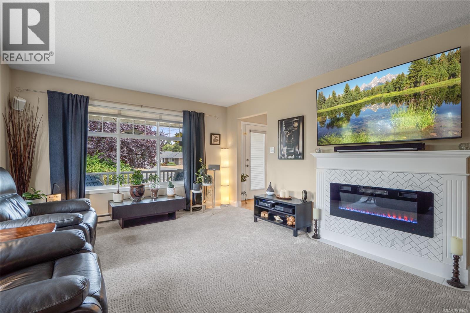 Photo 7 of 797 Temple St, Parksville BC