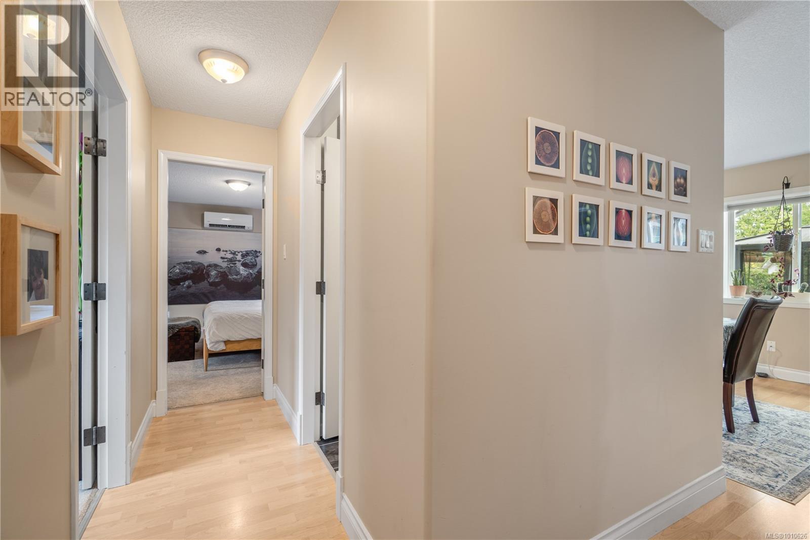 Photo 32 of 797 Temple St, Parksville BC
