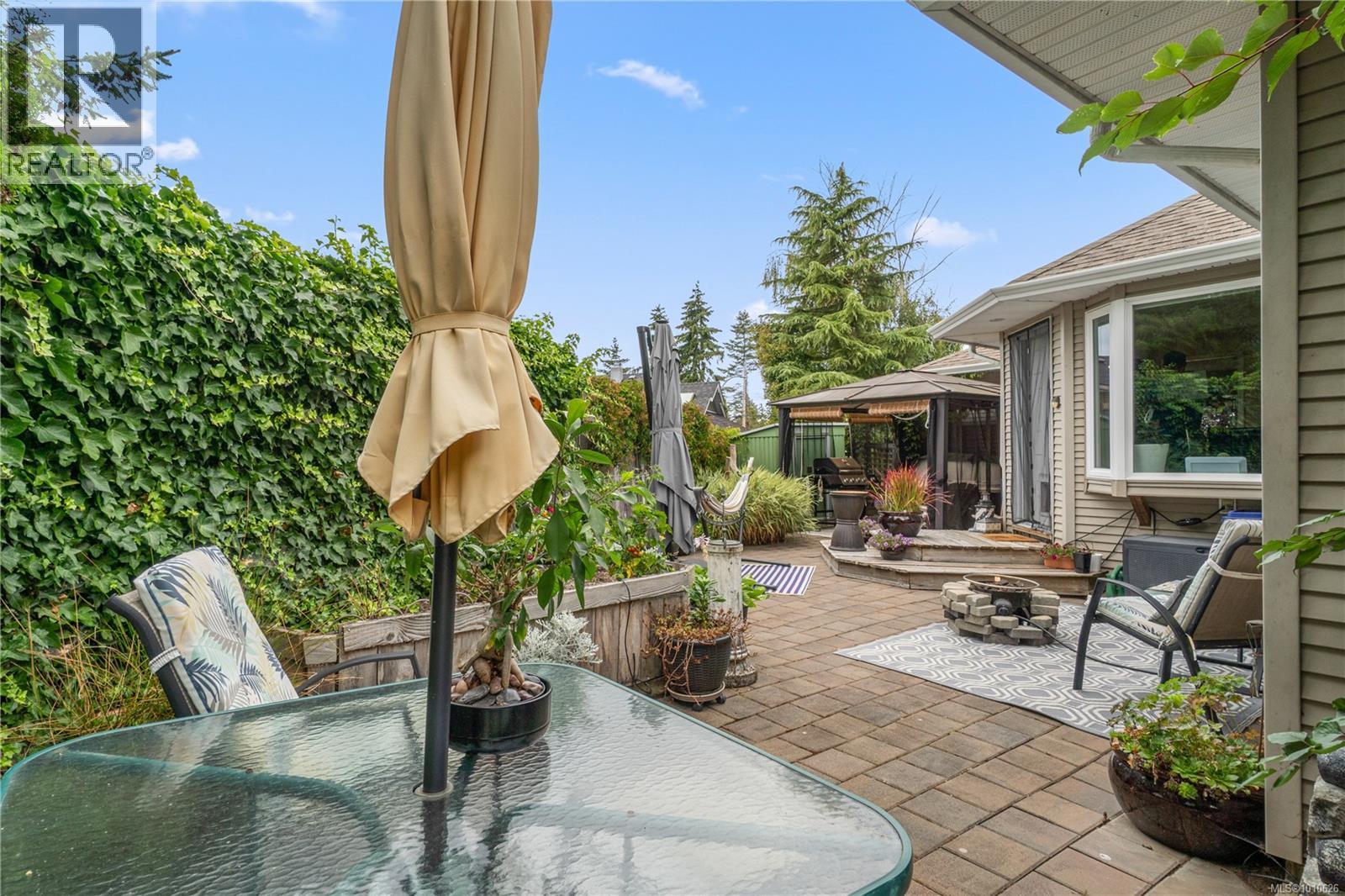 Photo 36 of 797 Temple St, Parksville BC
