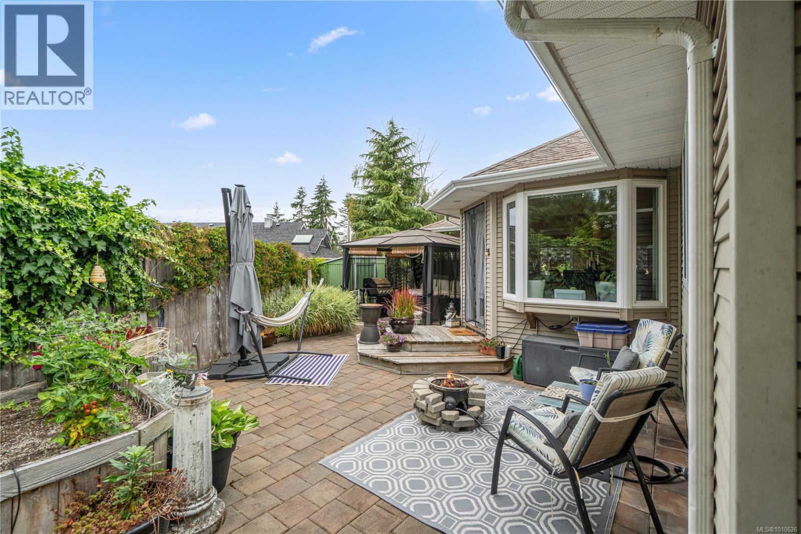 Photo 14 of 797 Temple St, Parksville BC