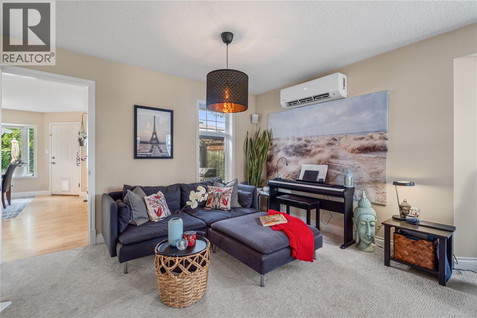 Photo 6 of 797 Temple St, Parksville BC