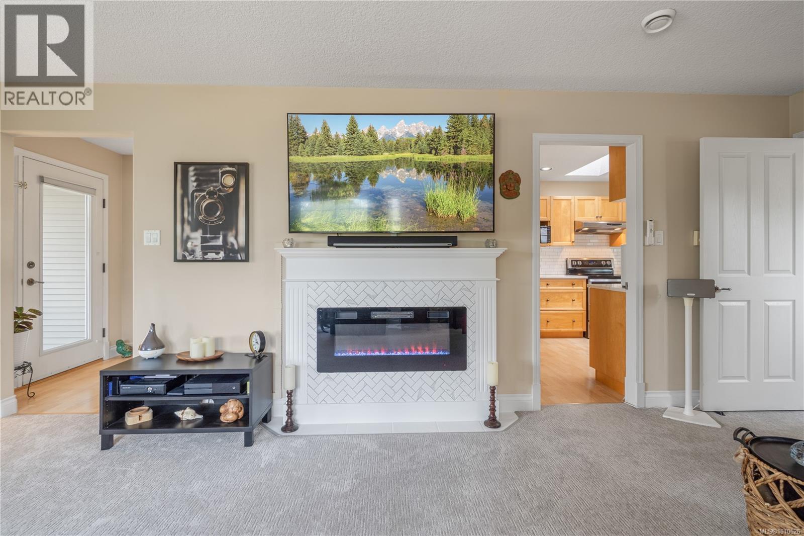 Photo 13 of 797 Temple St, Parksville BC
