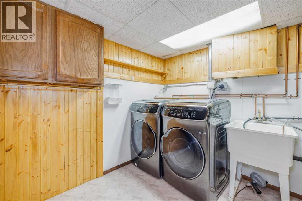 Single Family House for Sale in   Bergen Road NW Beddington Heights Calgary 