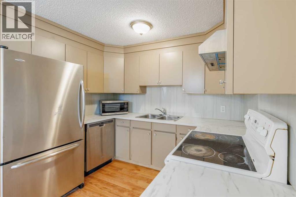 Single Family House for Sale in   Bergen Road NW Beddington Heights Calgary 