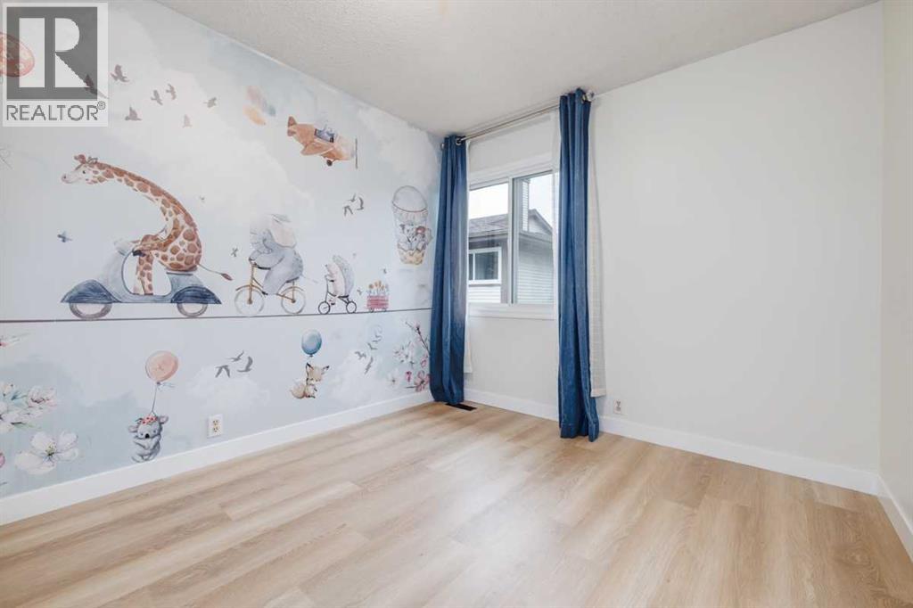 Single Family House for Sale in   Bergen Road NW Beddington Heights Calgary 