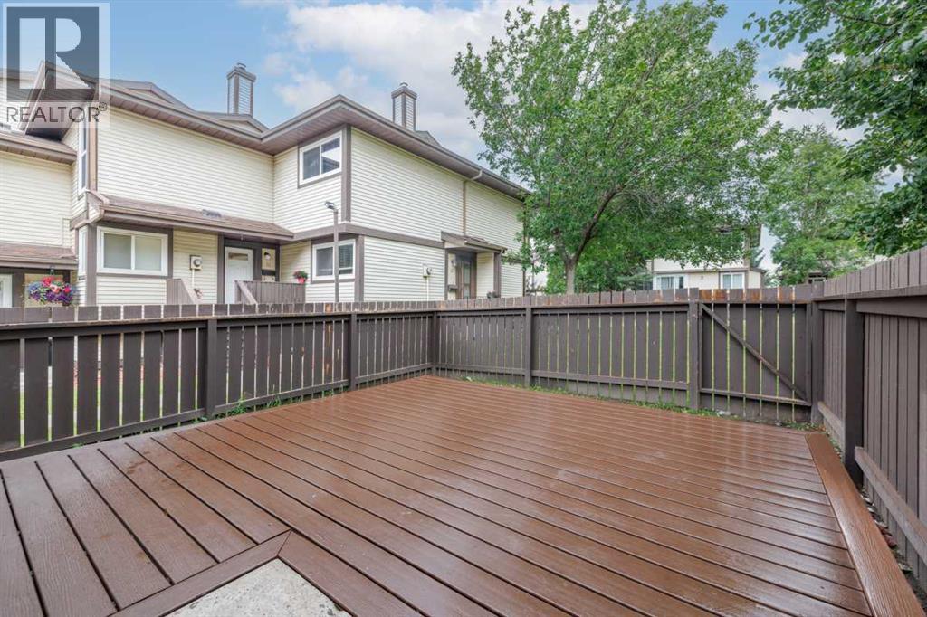 Single Family House for Sale in   Bergen Road NW Beddington Heights Calgary 