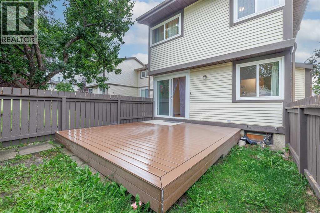 Single Family House for Sale in   Bergen Road NW Beddington Heights Calgary 