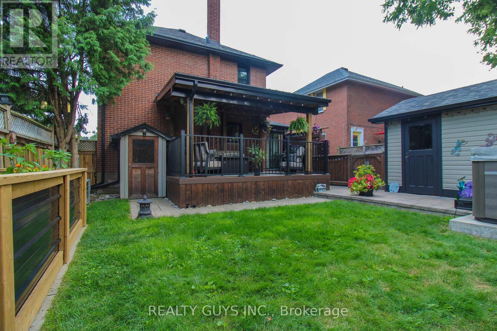 Photo 11 of 554 Douglas Avenue, Peterborough Central ON