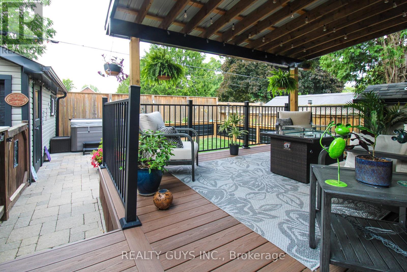 Photo 2 of 554 Douglas Avenue, Peterborough Central ON