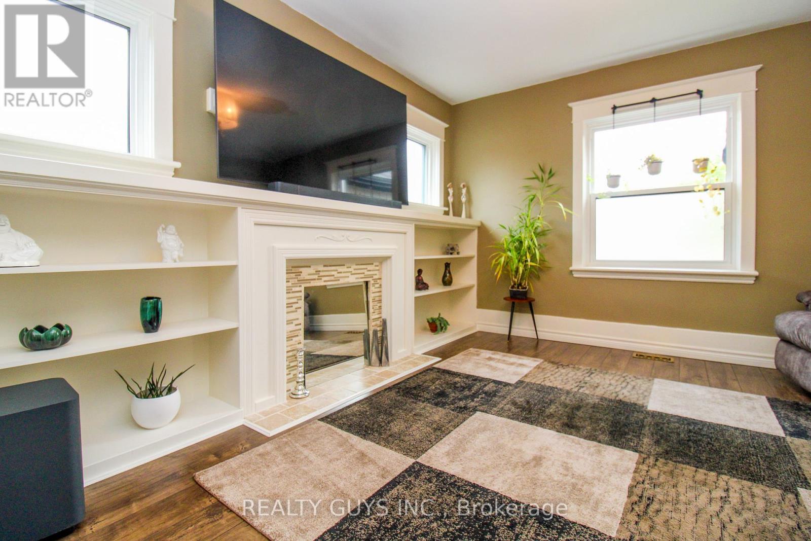 Photo 22 of 554 Douglas Avenue, Peterborough Central ON