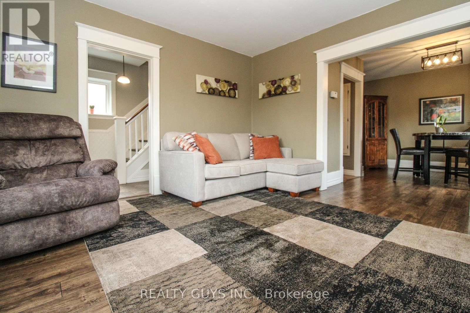 Photo 23 of 554 Douglas Avenue, Peterborough Central ON