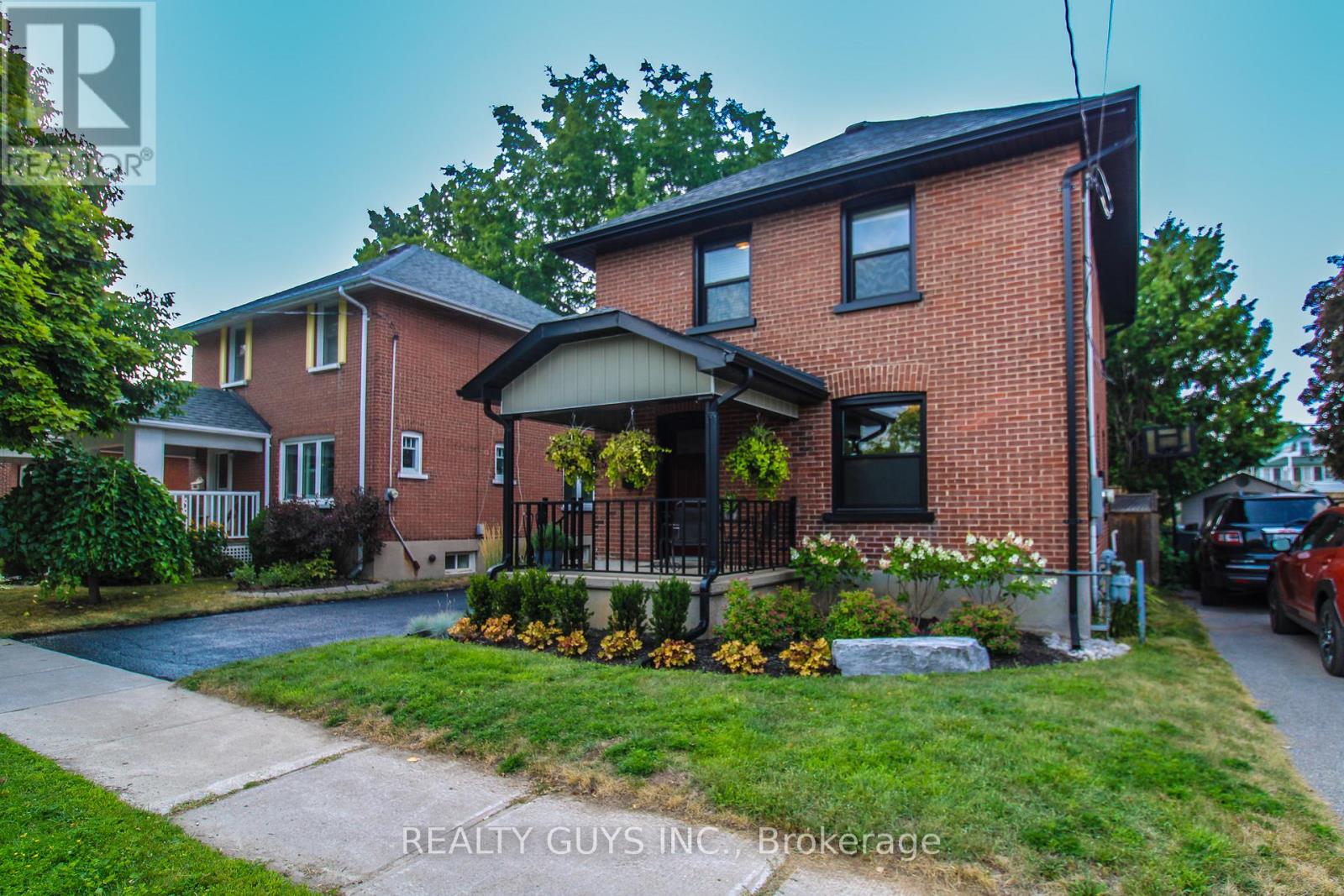 Photo 5 of 554 Douglas Avenue, Peterborough Central ON