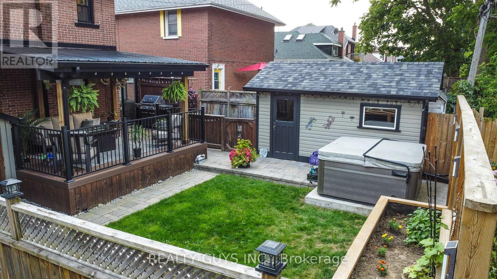 Photo 8 of 554 Douglas Avenue, Peterborough Central ON