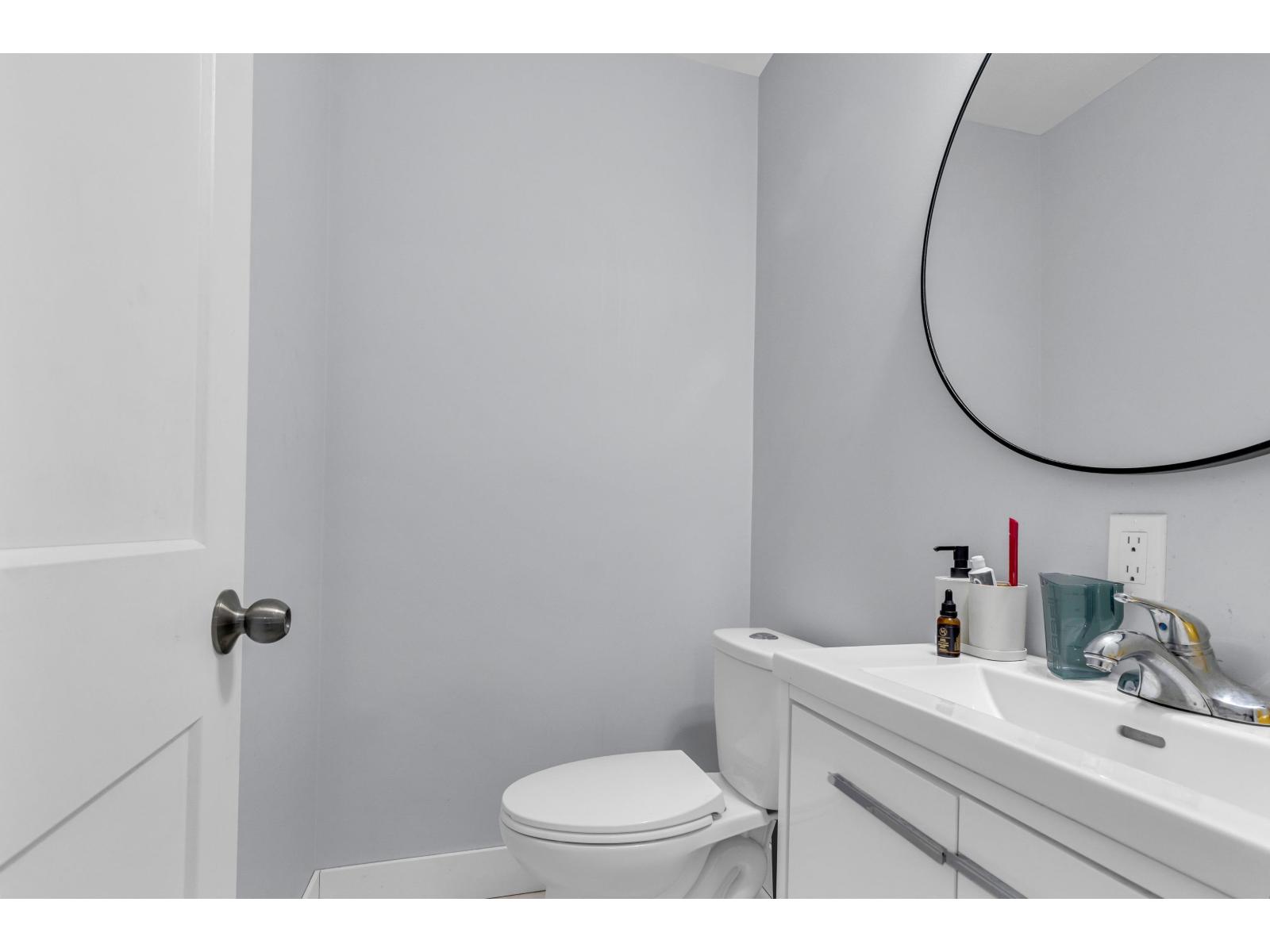 Photo 15 of 202 9580 Prince Charles Boulevard, Surrey BC