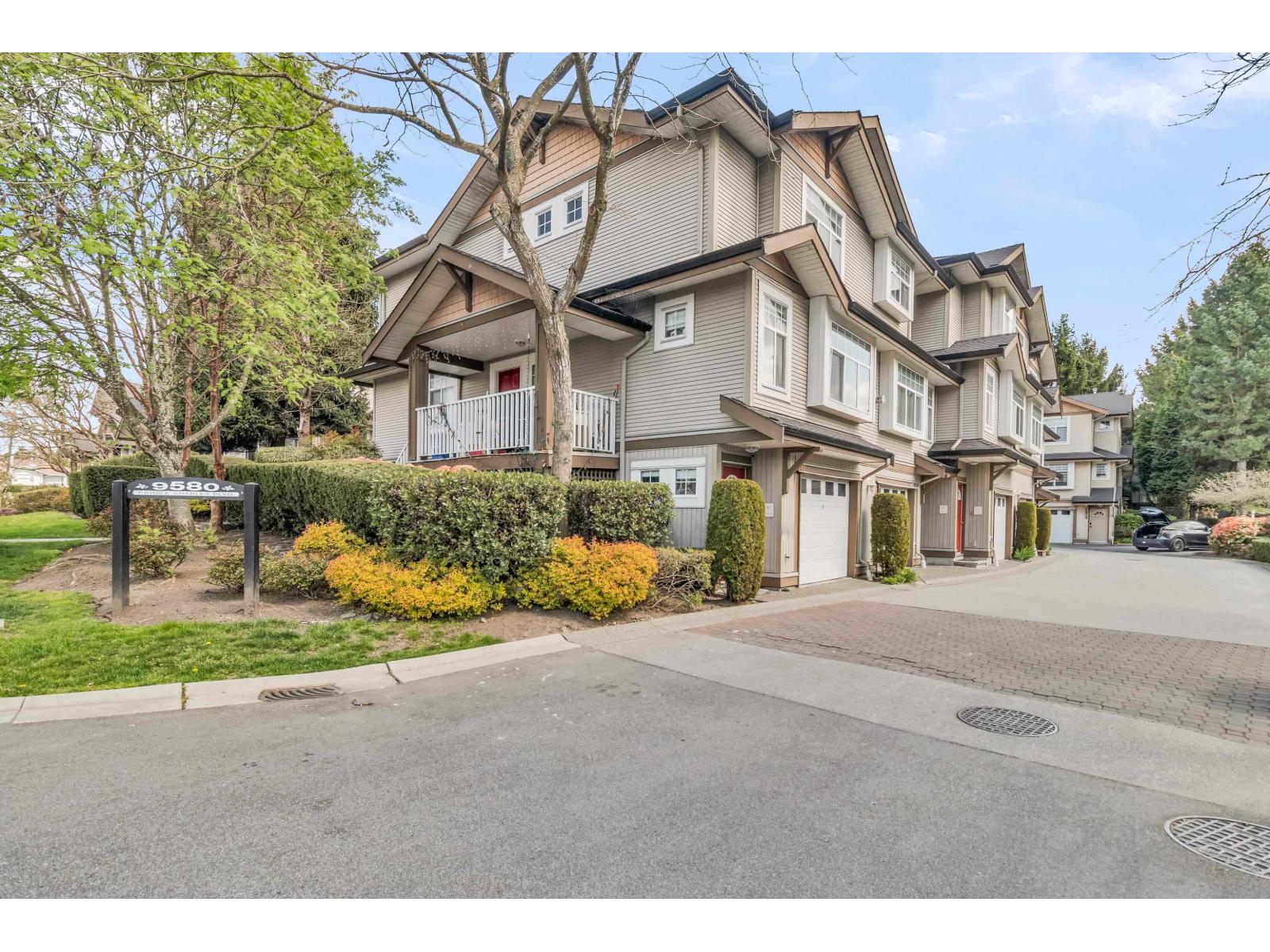 Photo 25 of 202 9580 Prince Charles Boulevard, Surrey BC
