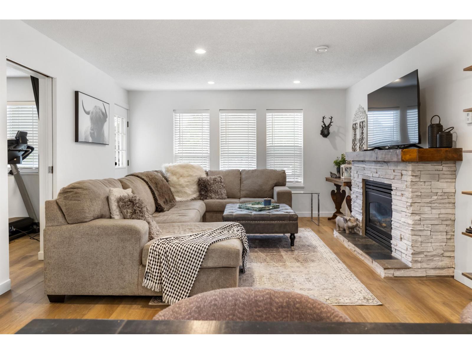 Photo 8 of 3281 274 Street, Langley BC