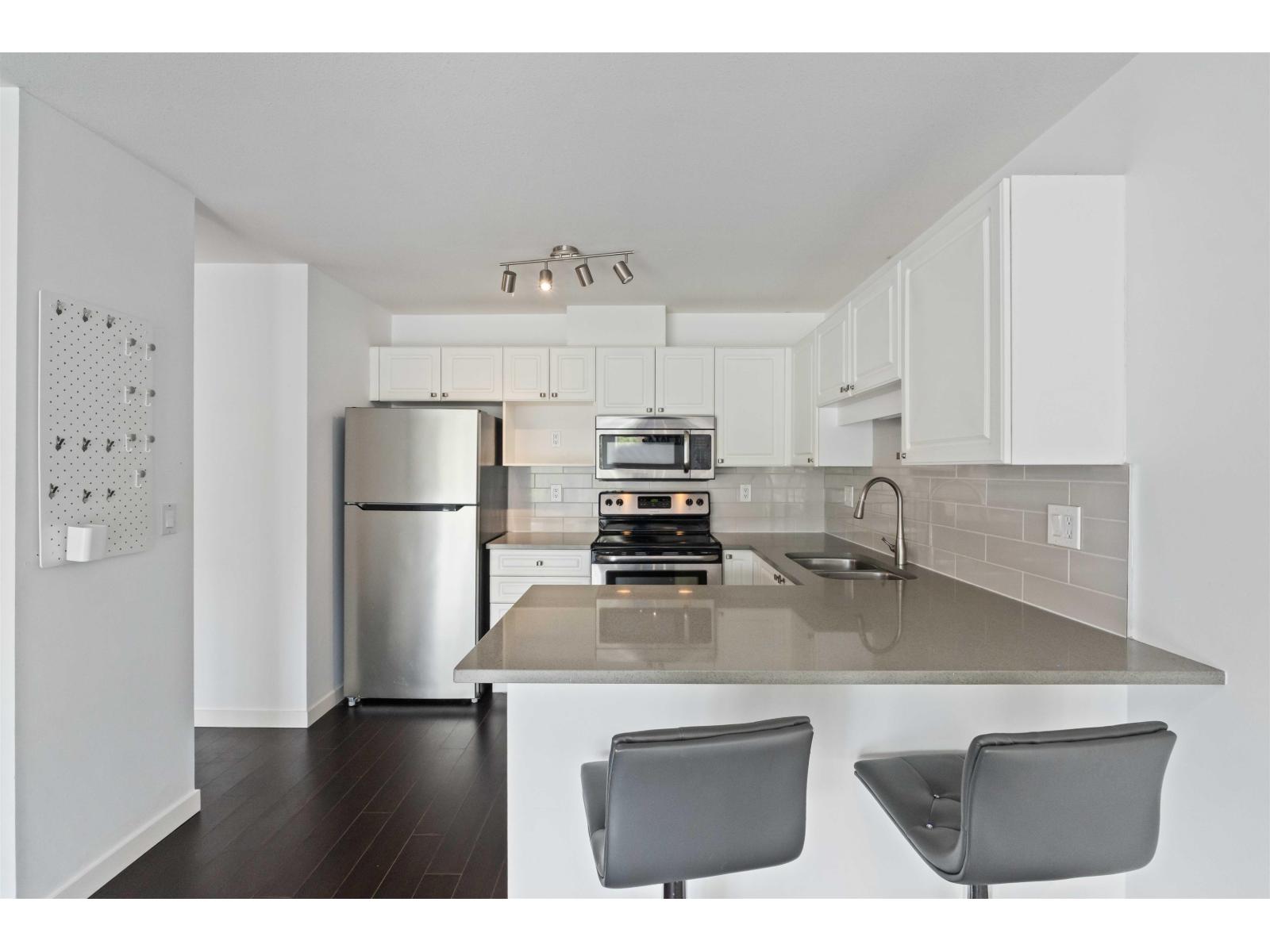 Photo 20 of 307 20245 53 Avenue, Langley BC