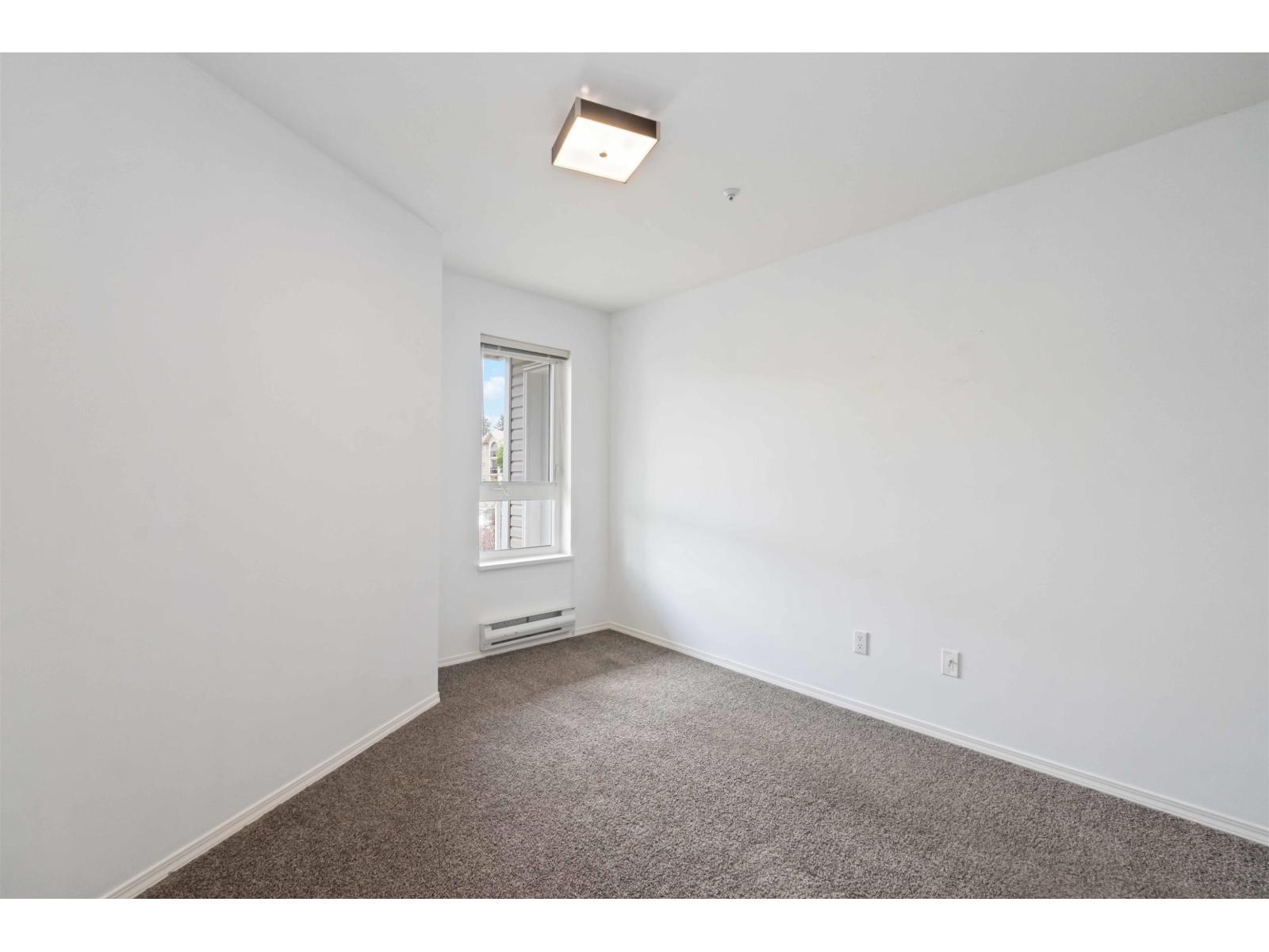 Photo 14 of 307 20245 53 Avenue, Langley BC