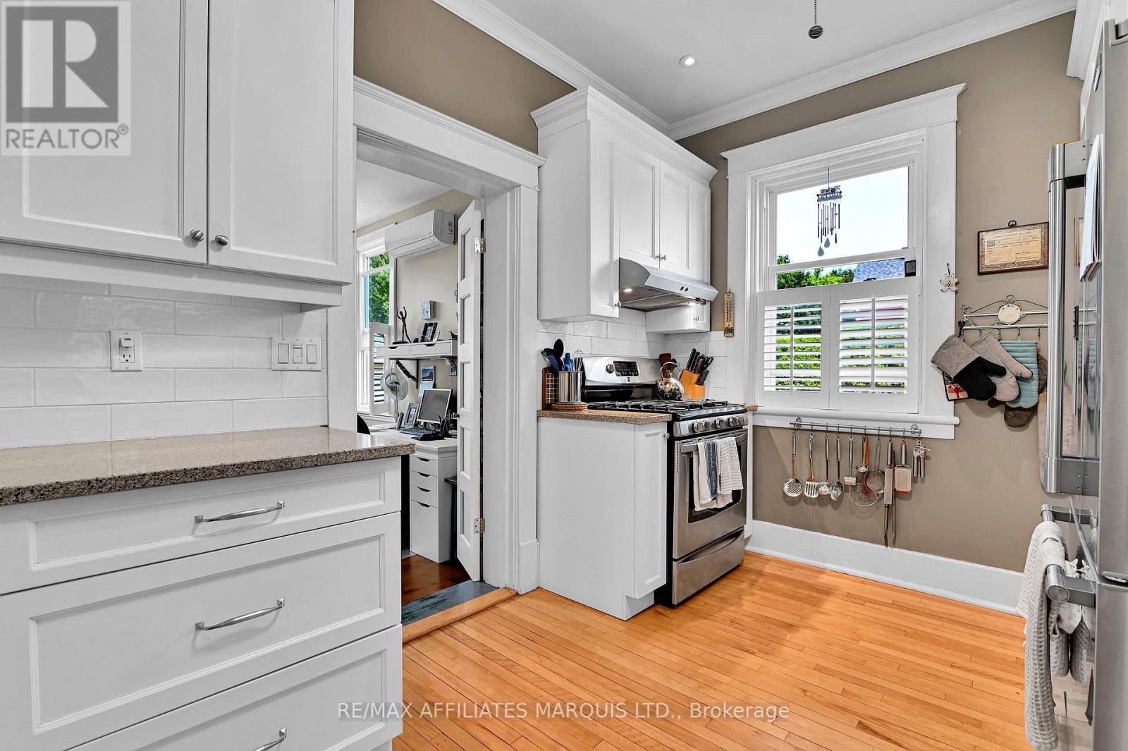 Photo 7 of 123 Fifth Street E, Cornwall ON