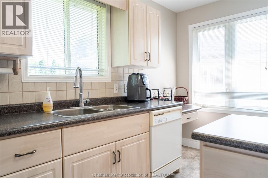 Photo 25 of 29 Larose Crescent, Chatham ON