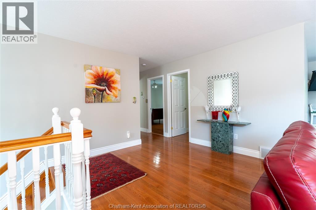 Photo 18 of 29 Larose Crescent, Chatham ON