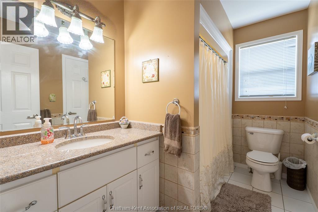 Photo 1 of 29 Larose Crescent, Chatham ON