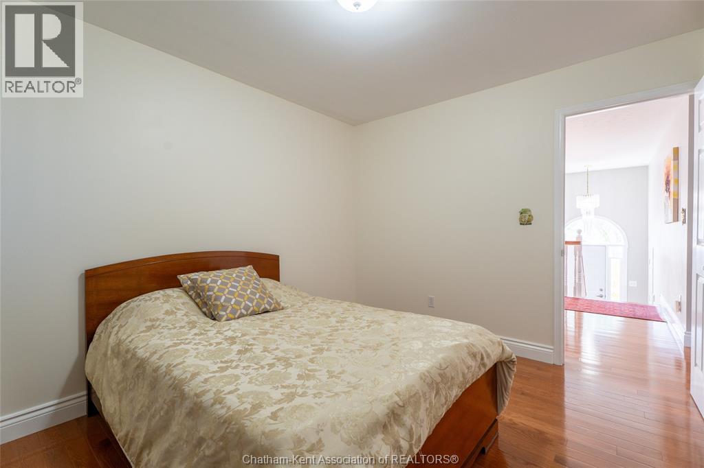 Photo 26 of 29 Larose Crescent, Chatham ON