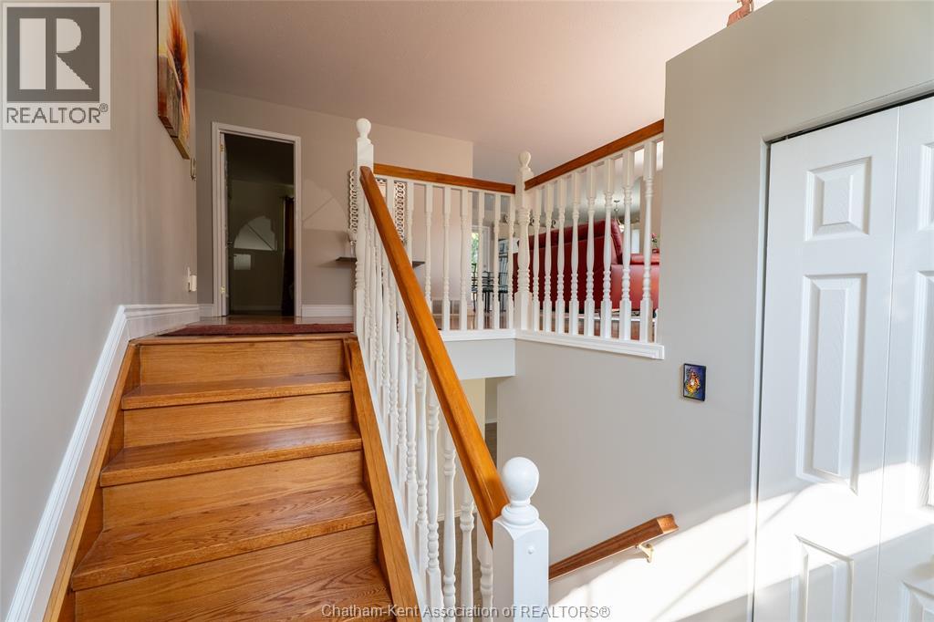 Photo 4 of 29 Larose Crescent, Chatham ON