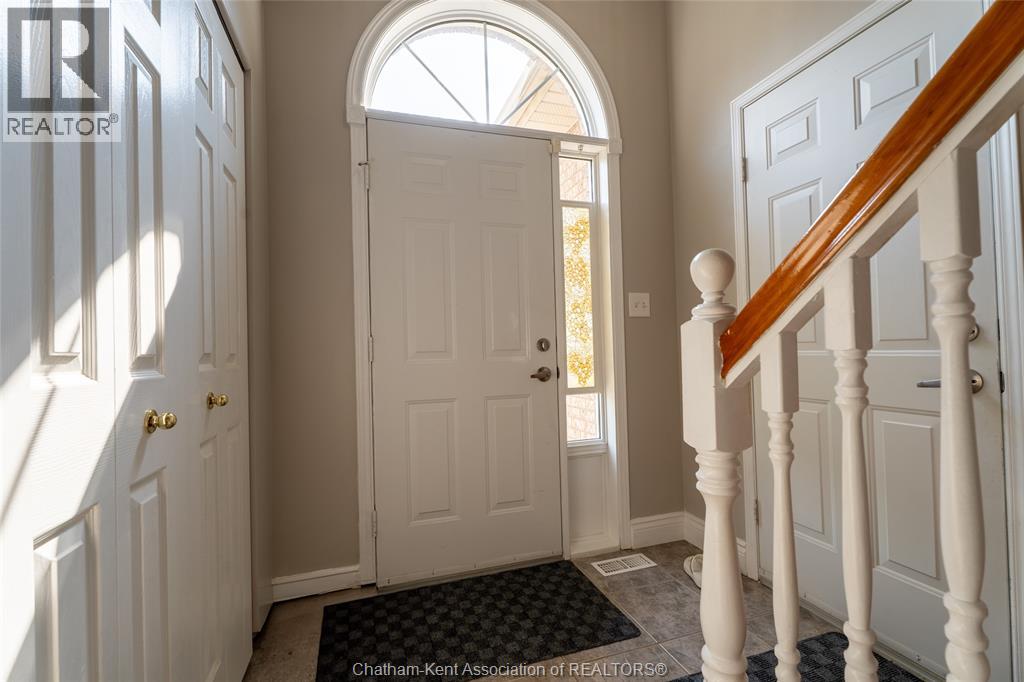 Photo 32 of 29 Larose Crescent, Chatham ON