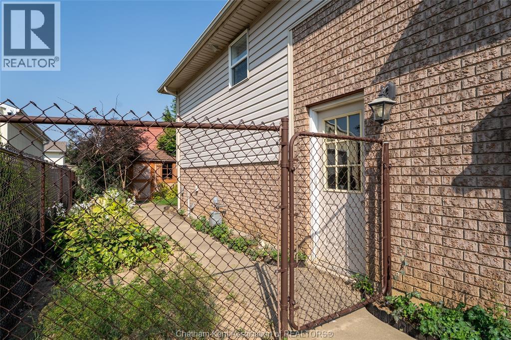 Photo 49 of 29 Larose Crescent, Chatham ON