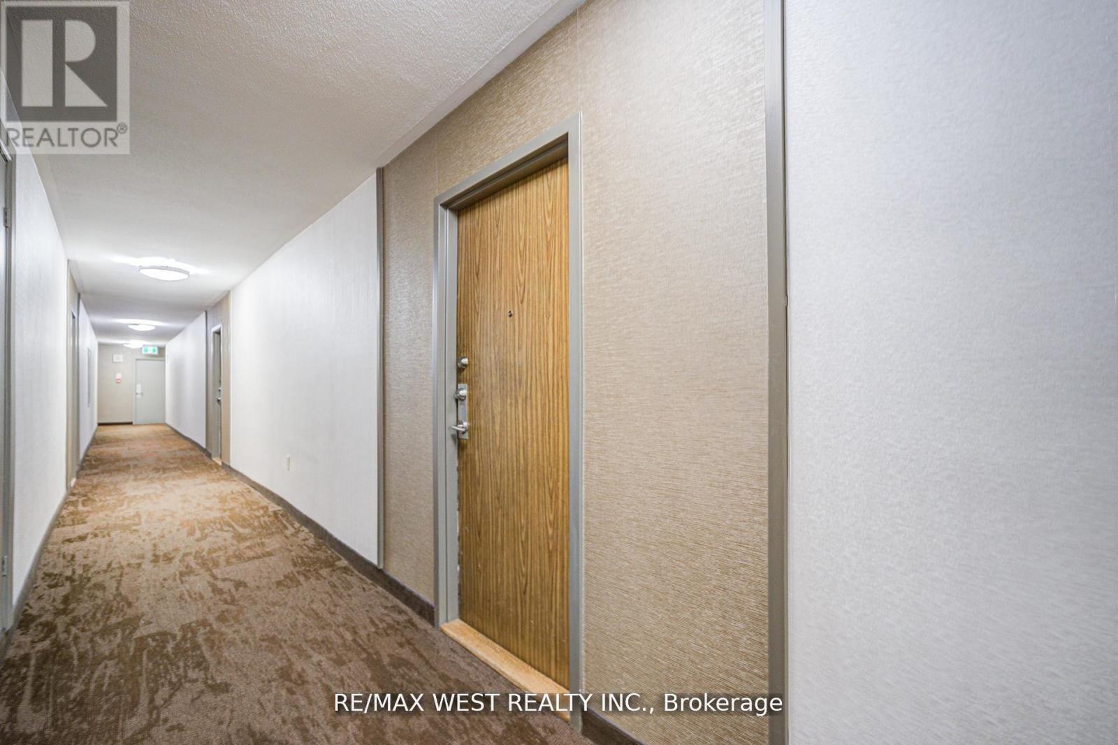 Photo 34 of 606 44 Longbourne Drive, Toronto ON