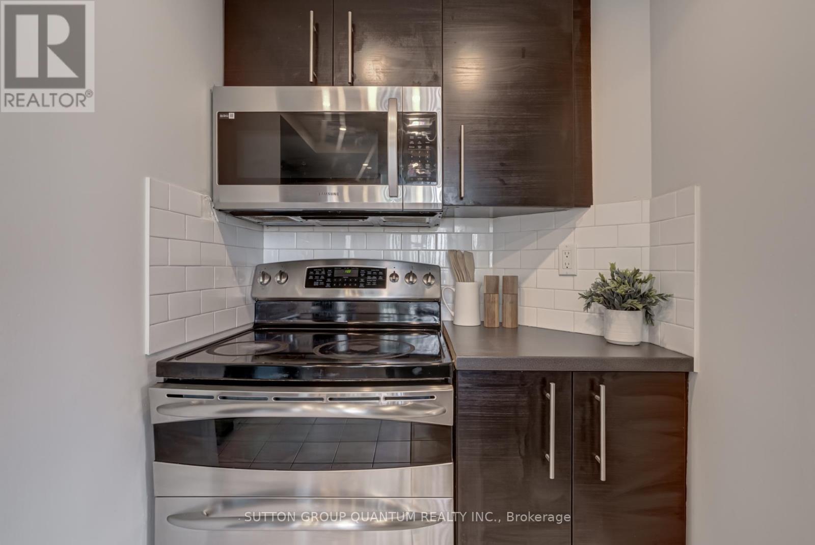 Photo 16 of 606 4450 Tucana Court, Mississauga ON