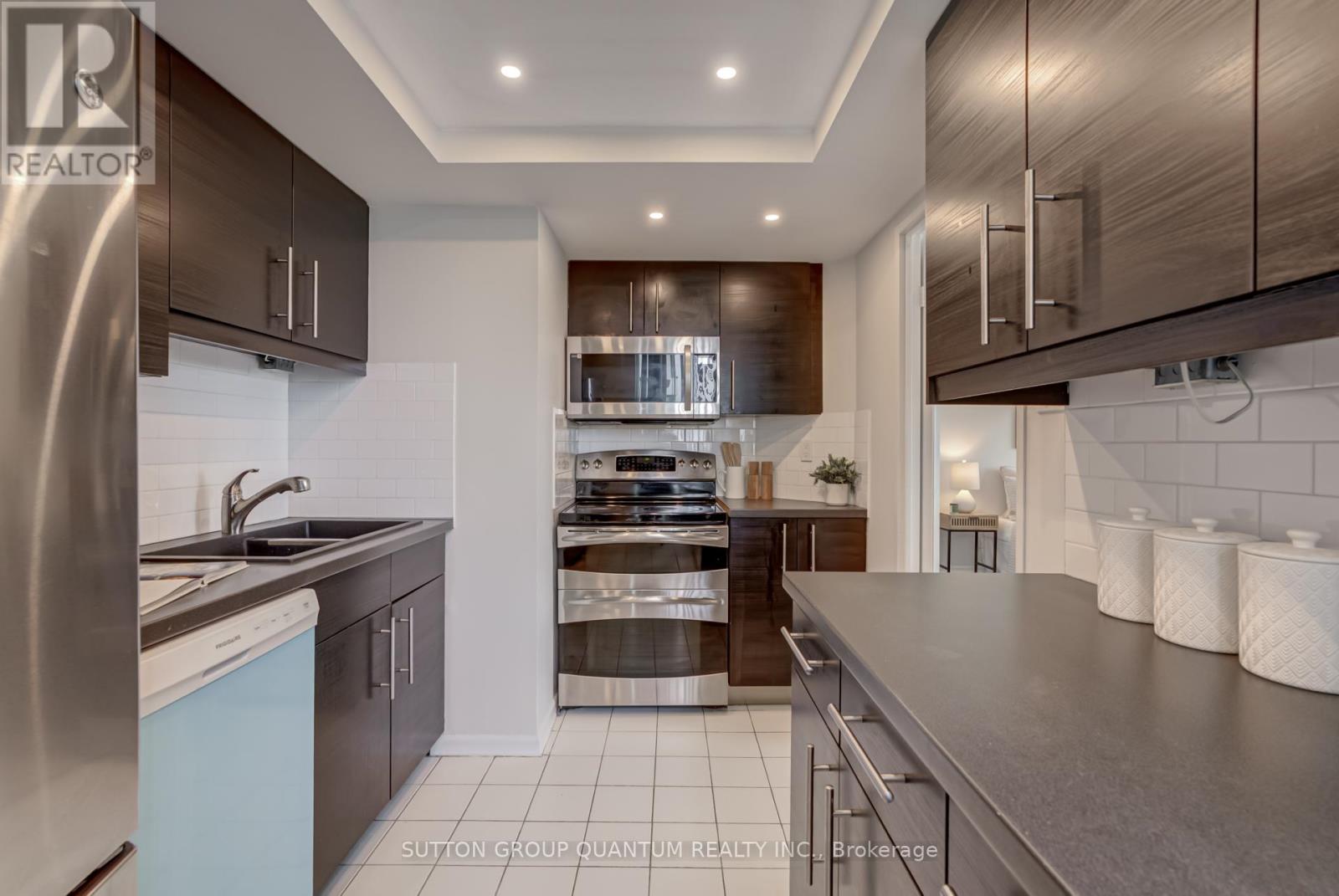 Photo 42 of 606 4450 Tucana Court, Mississauga ON