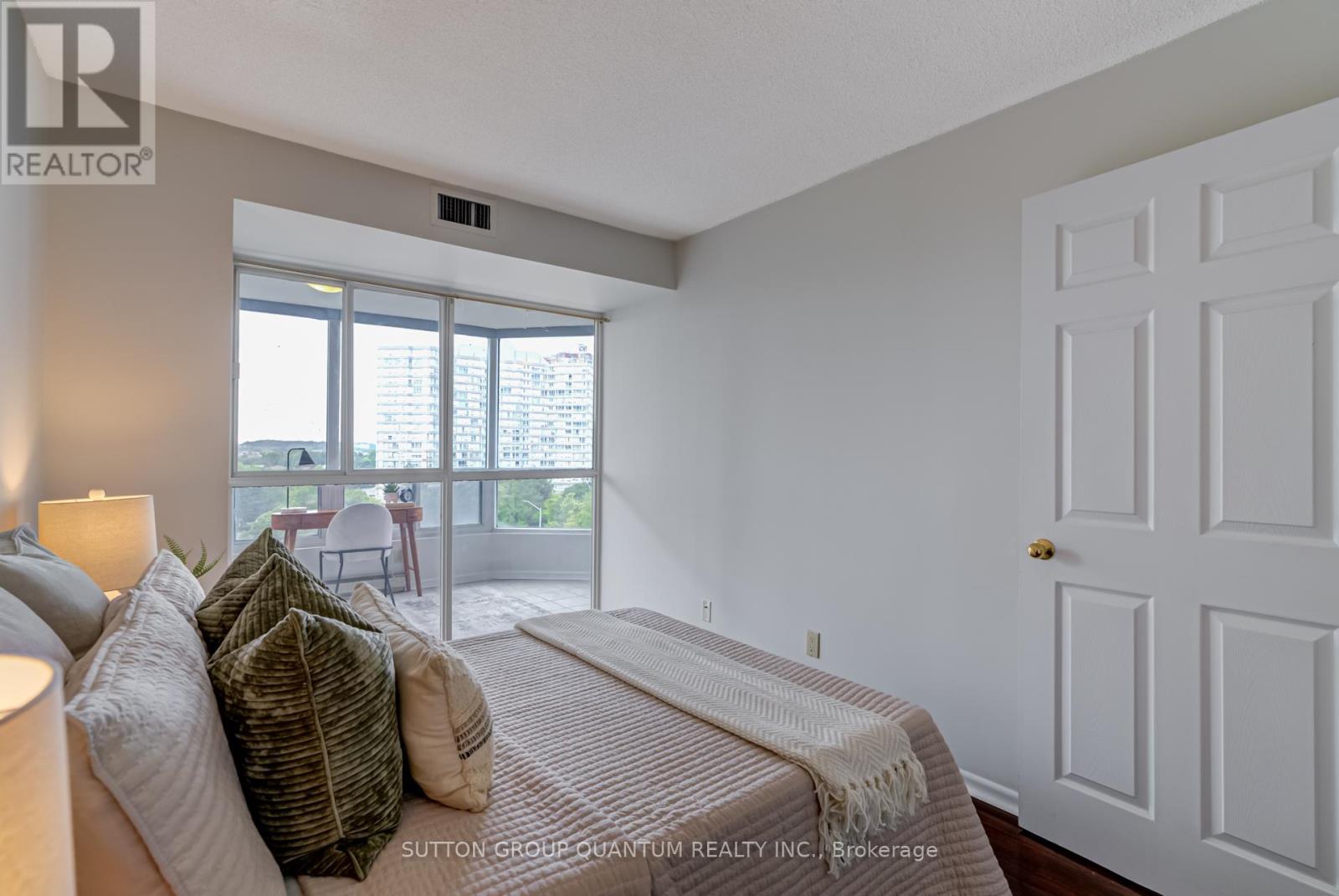 Photo 41 of 606 4450 Tucana Court, Mississauga ON