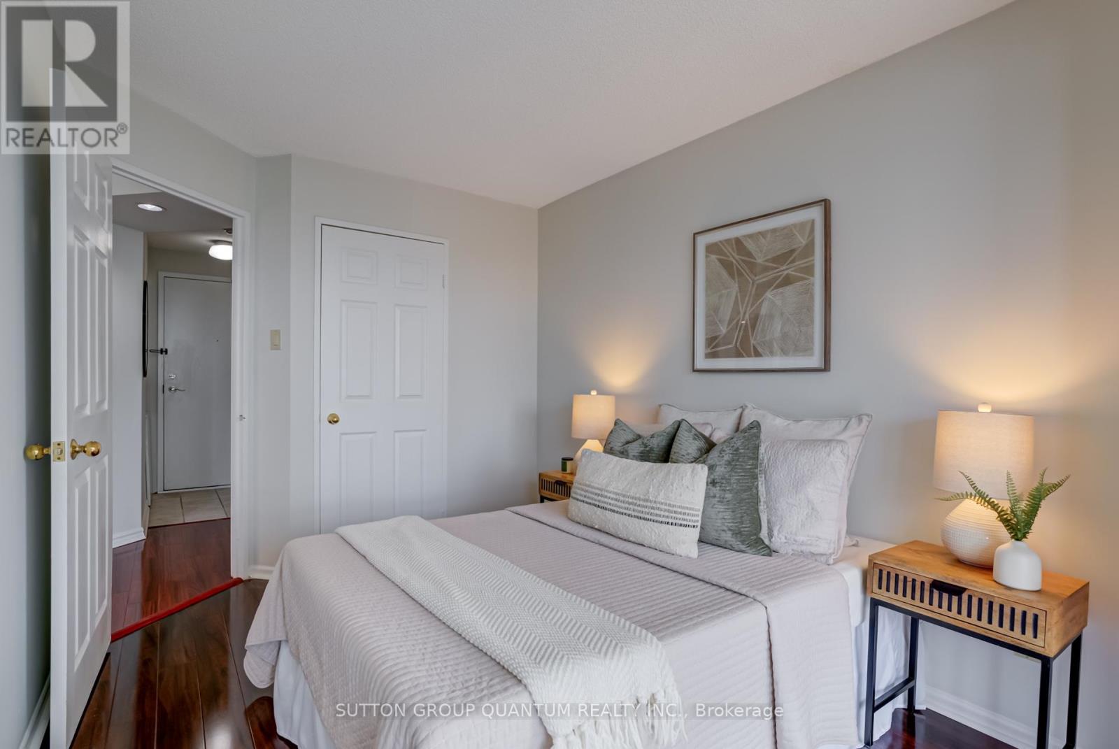 Photo 19 of 606 4450 Tucana Court, Mississauga ON