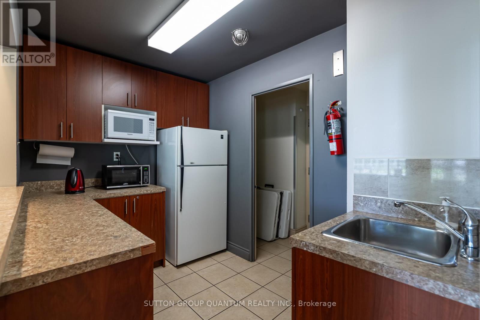 Photo 5 of 606 4450 Tucana Court, Mississauga ON