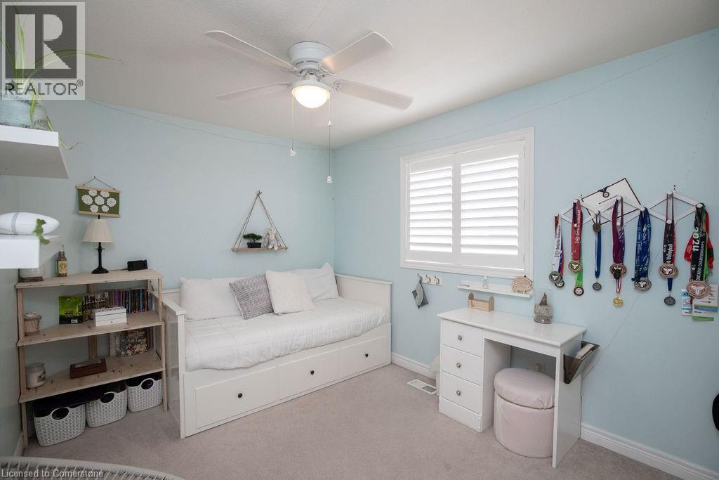 Photo 24 of 15 Meadowbank Drive, Hamilton ON