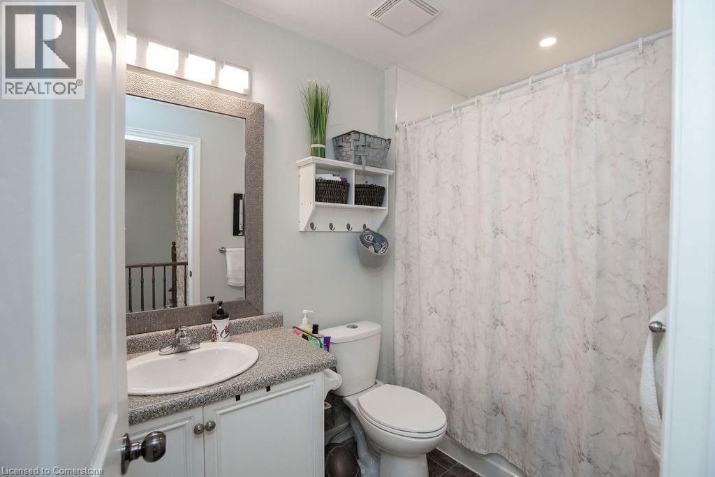 Photo 25 of 15 Meadowbank Drive, Hamilton ON