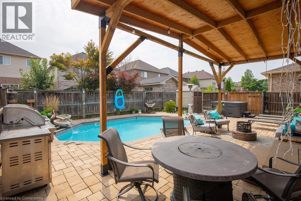 Photo 30 of 15 Meadowbank Drive, Hamilton ON