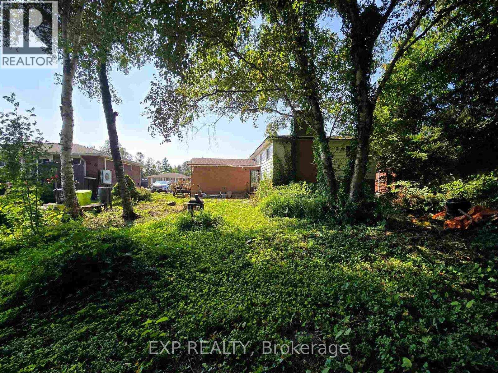 Photo 3 of 14 Admiral Drive, Sault Ste Marie ON