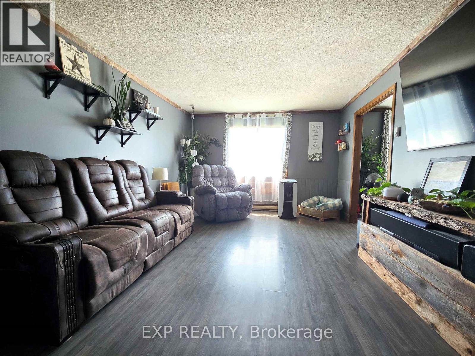 Photo 9 of 14 Admiral Drive, Sault Ste Marie ON