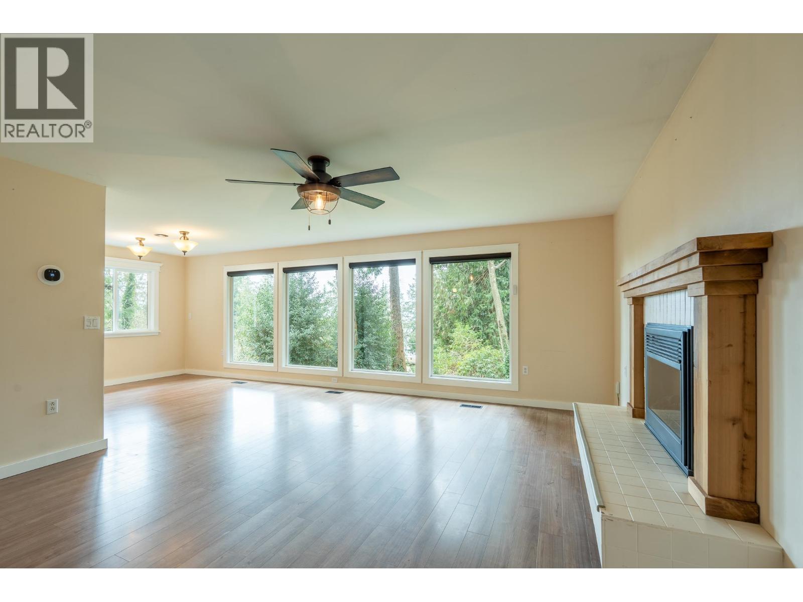 5080 SUNSHINE COAST HIGHWAY, Sechelt