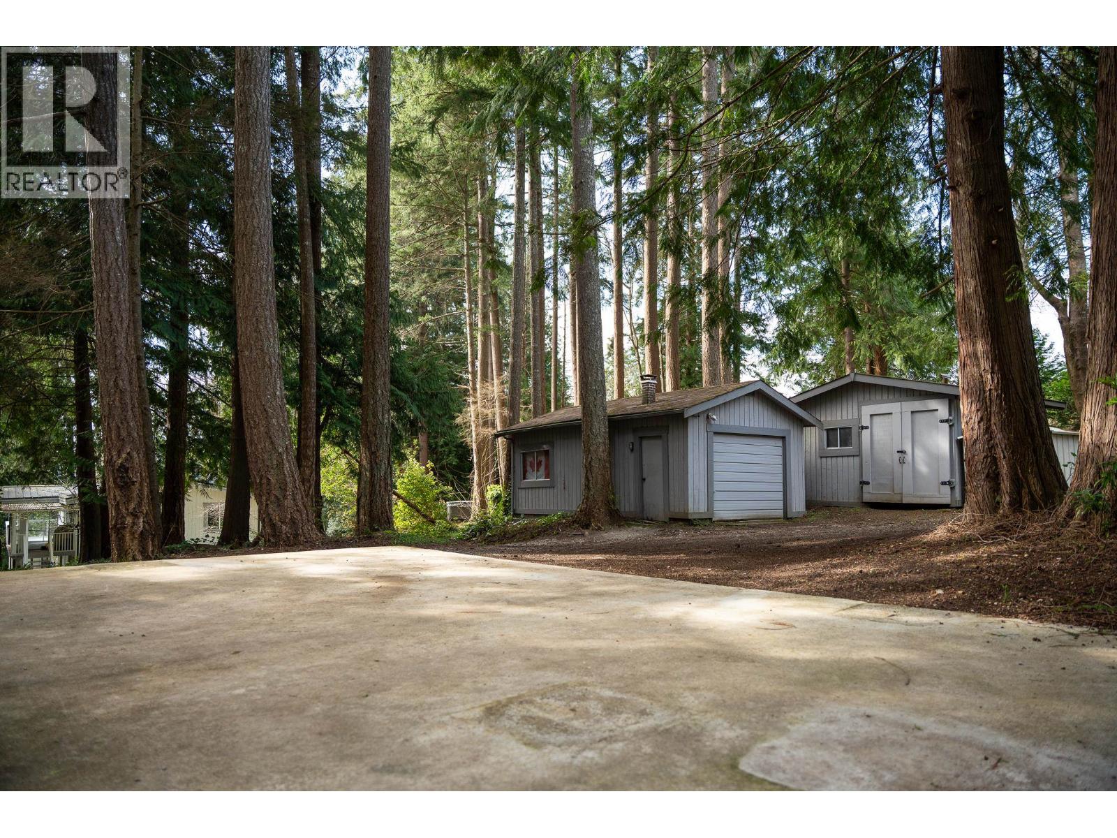 5080 SUNSHINE COAST HIGHWAY, Sechelt