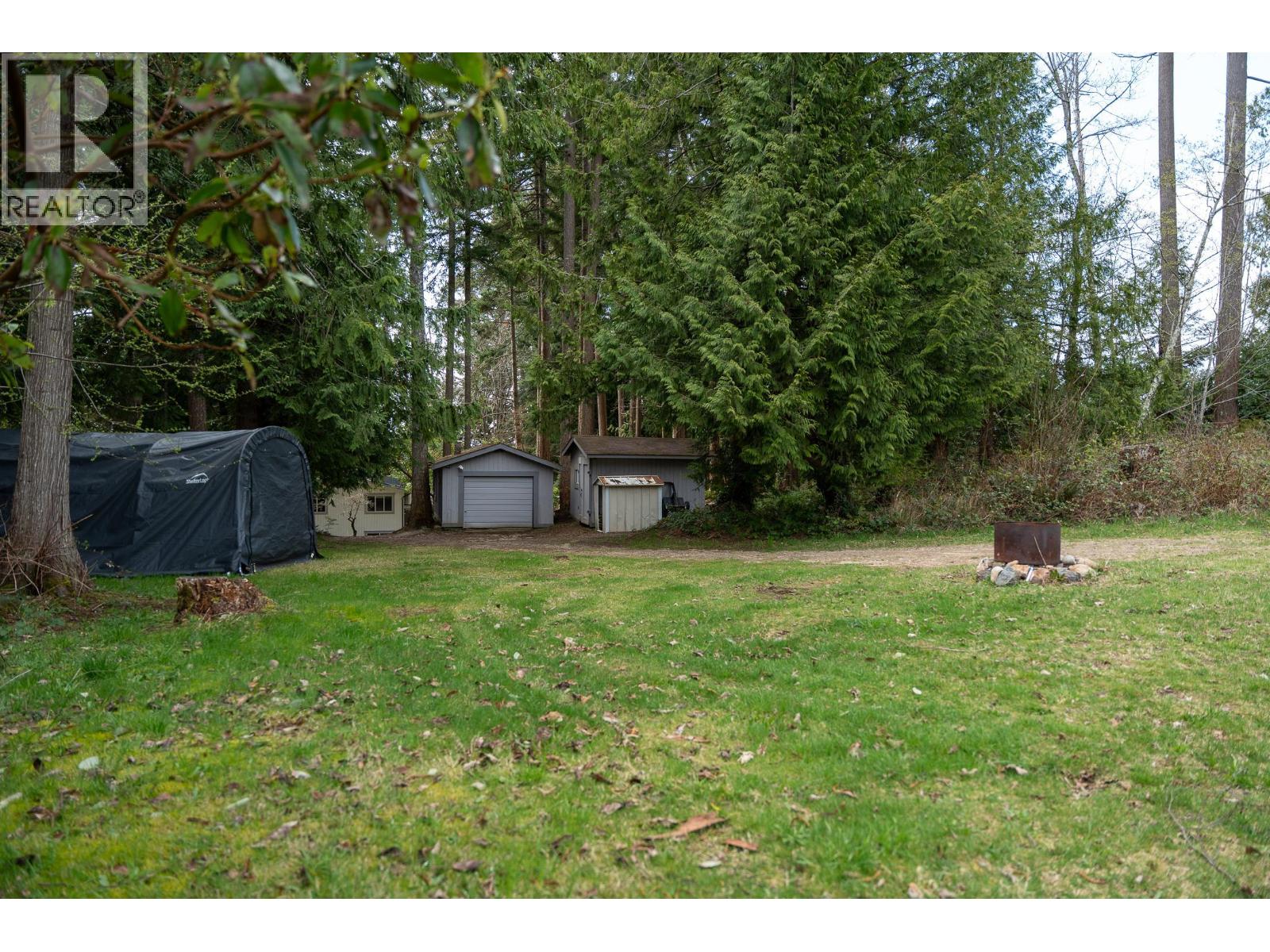 5080 SUNSHINE COAST HIGHWAY, Sechelt