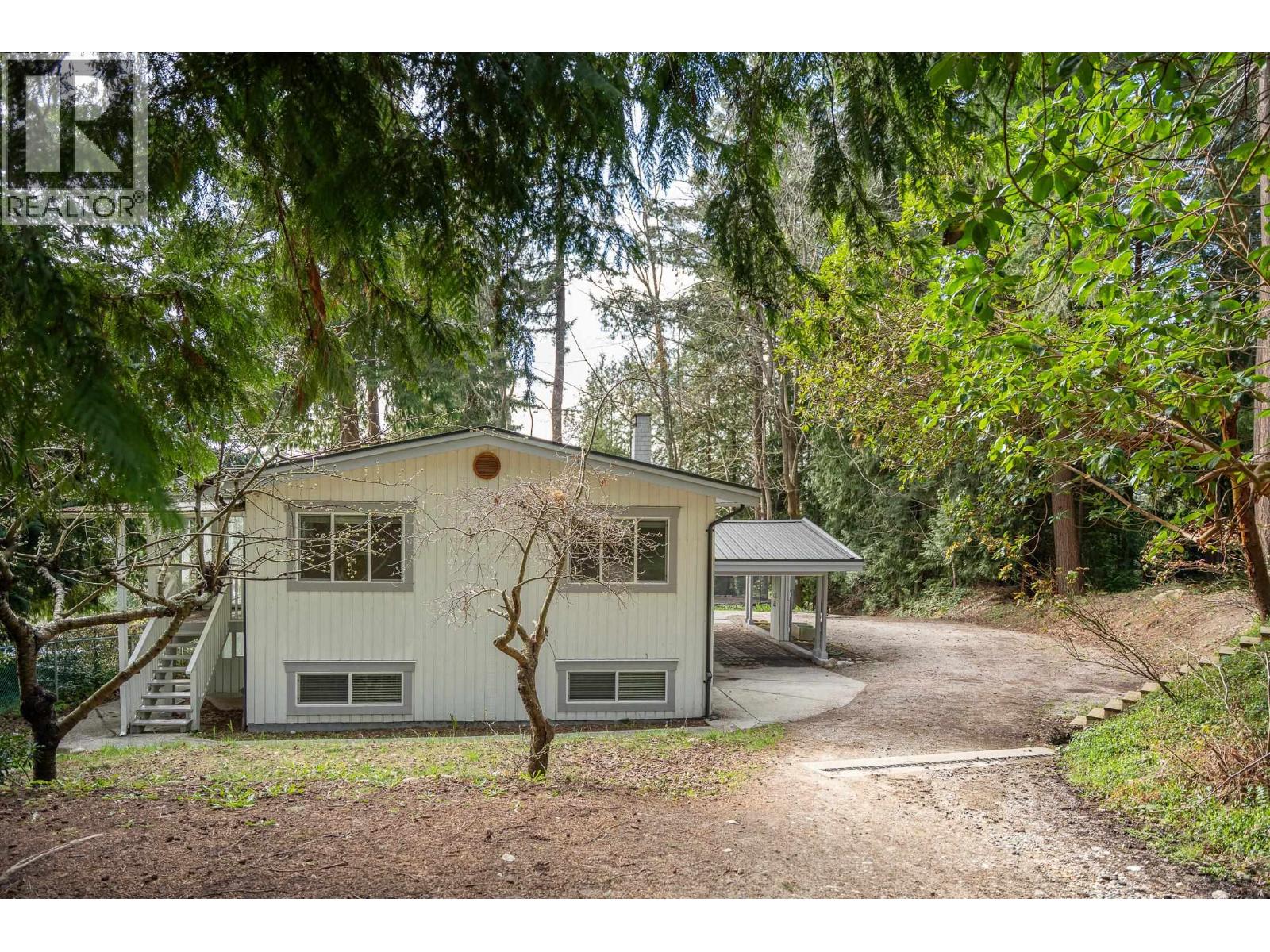 5080 SUNSHINE COAST HIGHWAY, Sechelt