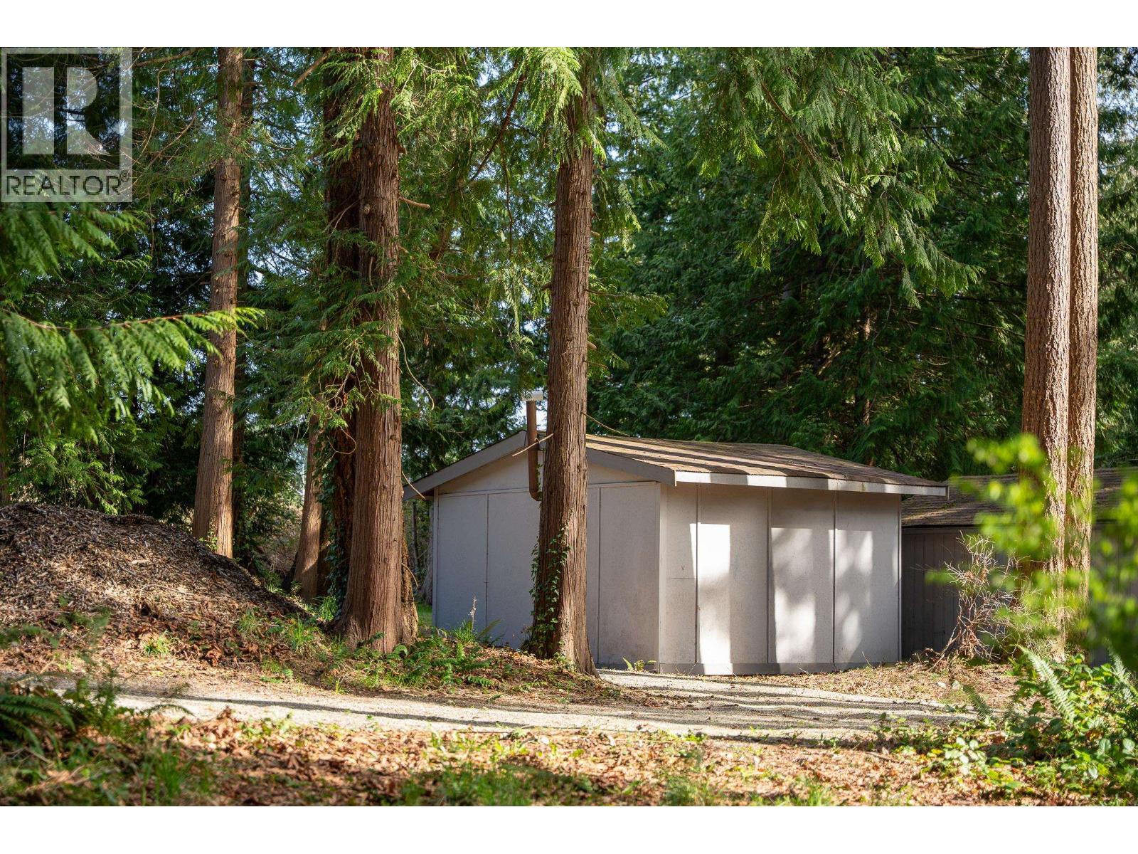 5080 SUNSHINE COAST HIGHWAY, Sechelt