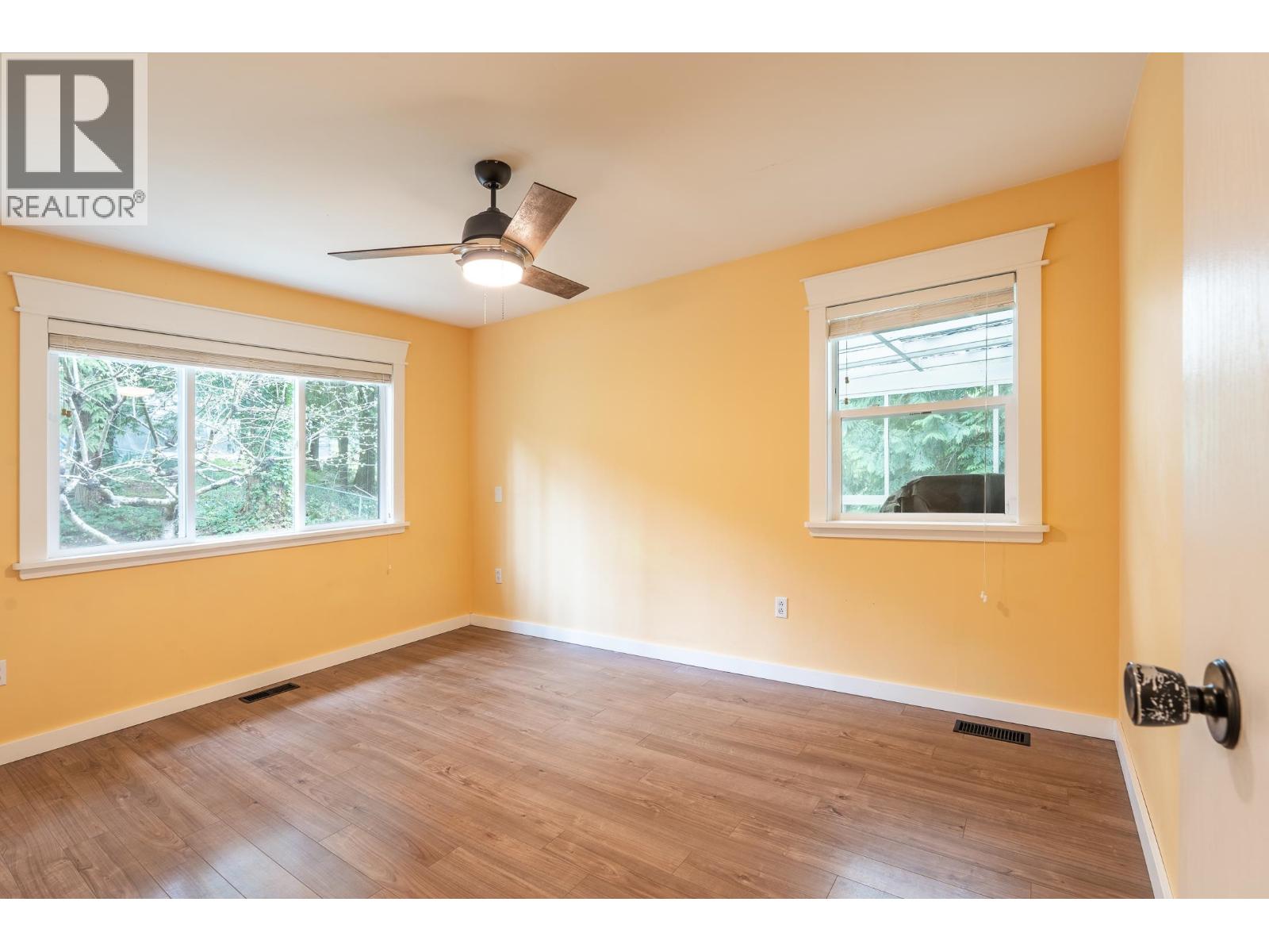 5080 SUNSHINE COAST HIGHWAY, Sechelt