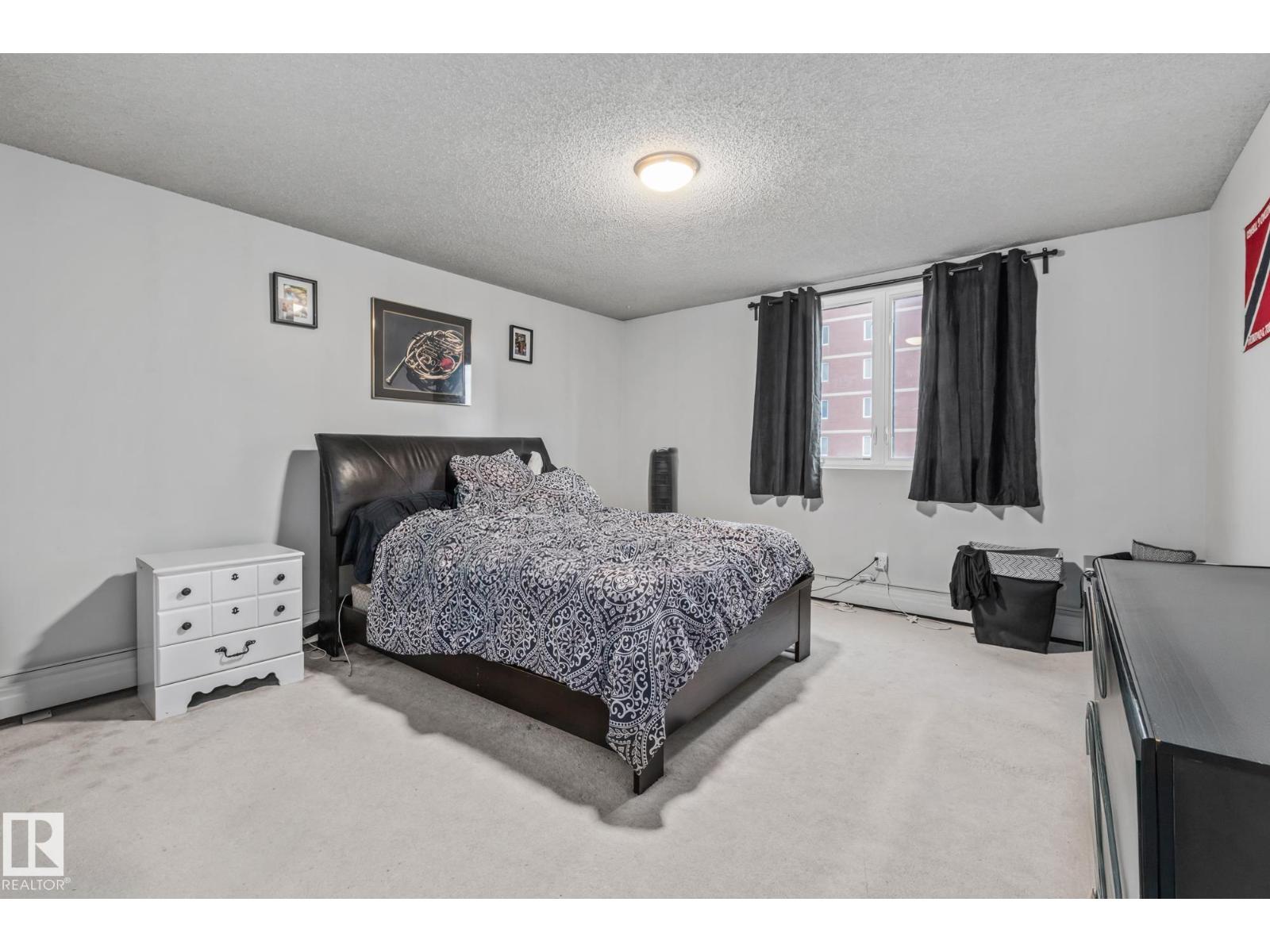 Photo 9 of 702 10015 119 St Nw, Edmonton AB