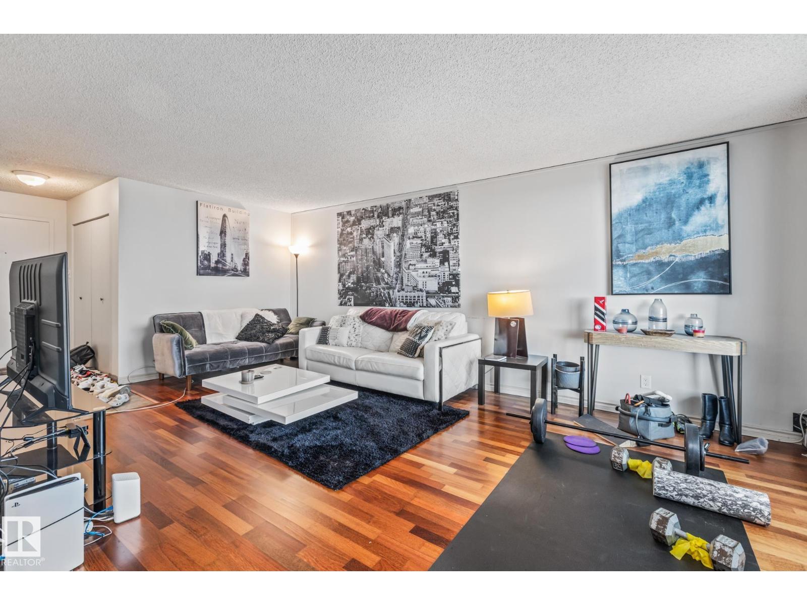 Photo 6 of 702 10015 119 St Nw, Edmonton AB